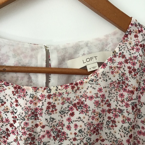 Ruched sleeve, pink and white floral print LOFT dress with pleated skirt - Picture 7 of 10